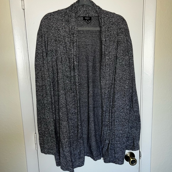 FOREVER 21 Cardigan - Picture 1 of 4